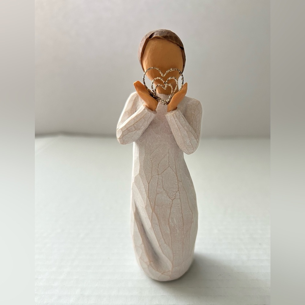 Willow Tree Lots Of Love - Boxed Willow Tree Embrace Figurine - Cream and Brown